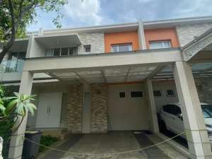 MurahDISEWAKAN RUMAH DI CLUSTER EROPA SEDAYU KELAPA GADING SEMI FURNISHKOSONGAN SIAP HUNI SIAP MASUK lokasi di Jakarta Utara, tersedia melalui melalui situs Olx