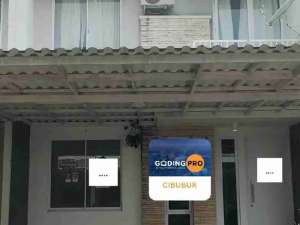 Nego sampe salaman rumah Lantai Siap Huni di Cluster Elite Cibubur Country , tersedia melalui melalui situs Olx