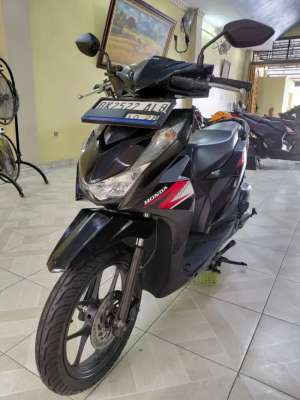 Jual bekas New Beat CBS 2023 CantikMentah Habis Masih 7.000 KMplaza motor,lokasi di Medan Kota