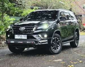 Jual bekas New FOTUNER GR SPORT 2.8 AT 2022 LowKM 31rb RECORD TOYOTA BANDUNG,lokasi di Bandung Kota