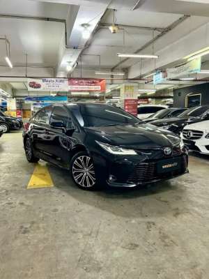 Jual bekas New Model Toyota Corola Altis 1.8 V AT 2020 Terawat 2021,lokasi di Jakarta Barat