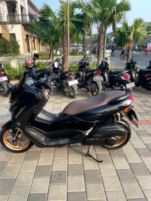 Jual bekas New Nmax 155 conected, keyles non abs 2021,lokasi di Bandung Kab.