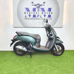 Jual bekas NEW SCOOPY 2023 CASHCREDIT SS LENGAKP, SAYART MUDAH,lokasi di Depok Kota