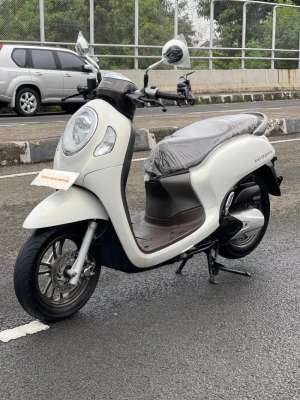 Jual bekas New SCOOPY PRESTIGE 2023 DP CUMA 500,lokasi di Jakarta Selatan