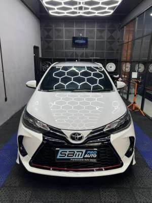 Jual bekas NEW YARIS TRD 2020 PUTIH AT ASLI BALI,lokasi di Denpasar Kota