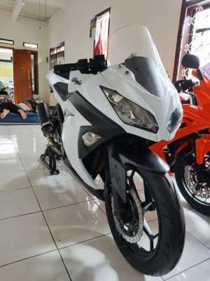 Jual bekas ninja 250 fi 2013,lokasi di Kramat Jati