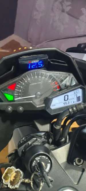 Jual bekas Ninja 250 Fi Km 9ribu. SS Lengkap, pajak panjang. Siap Mudik,lokasi di Bandung Kab.