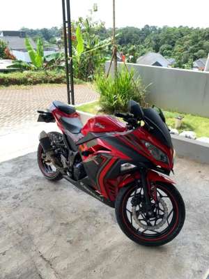 Jual bekas Ninja 250 FI tahun 2016,lokasi di Semarang Kota