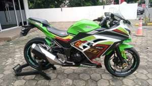 Jual bekas Ninja 250 Th 2015 ABS,lokasi di Semarang Kota