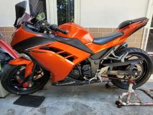 Jual bekas Ninja Fi 250 Tahun 2016,lokasi di Surabaya Kota