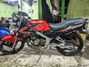 Jual bekas ninja R 150cc 2015,lokasi di Tangerang Kab.