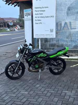 Jual bekas Ninja R 2014 modif SS,lokasi di Bantul Kab.