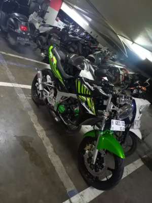Jual bekas Ninja R up SS tahun 2015,lokasi di  ,Jakarta Timur
