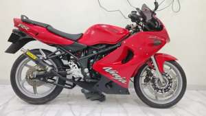 Jual bekas Ninja RR 2011 merah,lokasi di Jakarta Barat