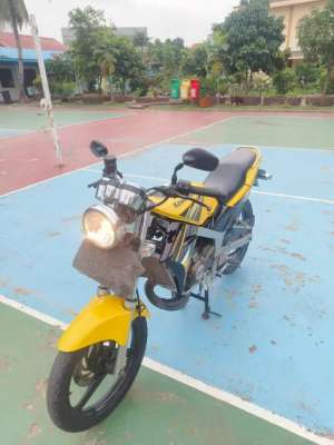 Jual bekas Ninja SS Kuning ASLI atas nama Tangan pertama Tembus faktur,lokasi di  ,Jakarta Timur