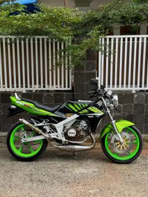 Jual bekas Ninja SS Zebra 2014Full Modif,lokasi di Jakarta Timur