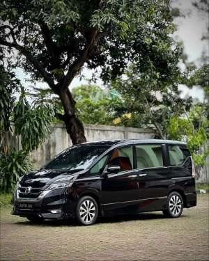 Jual bekas Nissan All New Serena C27 Hitam 2019 Tdp Murmer Ori Menarik Bu Antik,lokasi di Tangerang Kota