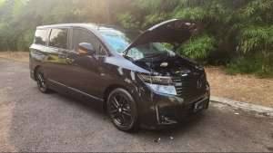 Jual bekas Nissan Elgrand E52 3.5 HWS Black Edition,lokasi di Jakarta Timur