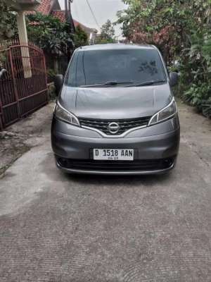 Jual bekas Nissan evalia pajak idup mulus siap pakai mudik,lokasi di Bandung Kota