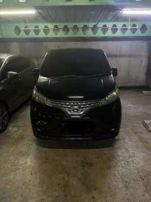 Jual bekas Nissan Evalia XV HWS 2014Tertinggi, Captain Seat, Pajak Hidup,lokasi di Jakarta Selatan