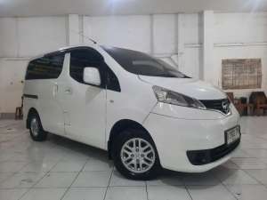 Jual bekas NISSAN EVALIA XV MATIC 2013 PUTIH,lokasi di Tangerang Selatan Kota
