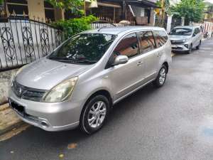 Jual bekas Nissan Grand livina 2012 Bensin,lokasi di Jakarta Pusat