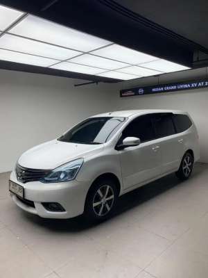 Jual bekas Nissan grand livina Sv At matic siap pakai pincah dan irit,lokasi di Jakarta Timur