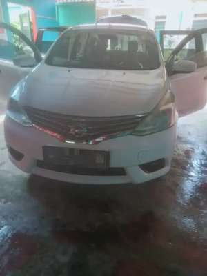 Jual bekas NISSAN GRAND LIVINA SV MATIC,lokasi di Bandar Lampung Kota