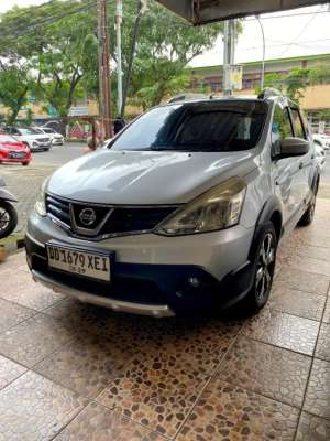 Jual bekas Nissan grand livina x-gear 2013 istimewa terawat bersih tinggal pakai,lokasi di Makassar Kota
