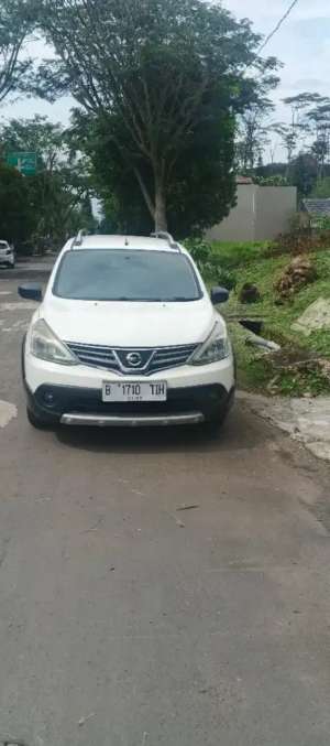 Jual bekas Nissan Grand Livina XGear 1.5 MT 2014,lokasi di Tasikmalaya Kota