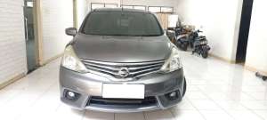 Jual bekas Nissan Grand Livina XV Matic 2014,lokasi di Jakarta Barat