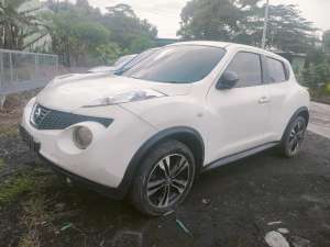 Jual bekas Nissan Juke 2011 Bensin,lokasi di Surabaya Kota