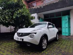 Jual bekas NISSAN JUKE RX 2012 PAJAK BARU GRESS pcd crv hrv jazz yaris agya brio,lokasi di Surabaya Kota
