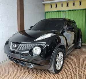 Jual bekas NISSAN JUKE RX AT tipe tertinggi,lokasi di Sukoharjo Kab.