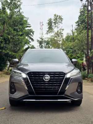 Jual bekas Nissan Kicks E-Power 202120 Grey Metalic,lokasi di Jakarta Selatan