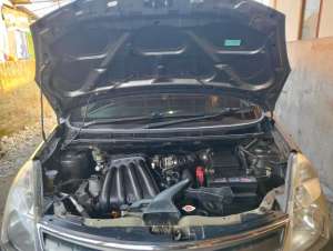 Jual bekas Nissan Livina 2012 Bensin,lokasi di Tangerang Kab.