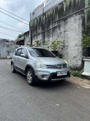 Jual bekas Nissan Livina 2012 Bensin,lokasi di Jakarta Barat