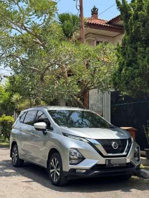Jual bekas Nissan Livina VE AT 2019 low km,lokasi di Bandung Kota