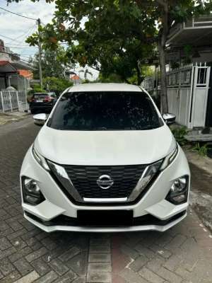 Jual bekas Nissan Livina vl 2019 matic,lokasi di Surabaya Kota