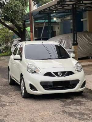 Jual bekas Nissan March 1.2 L Automatic 2015 Putih Mutiara,lokasi di Tangerang Kota