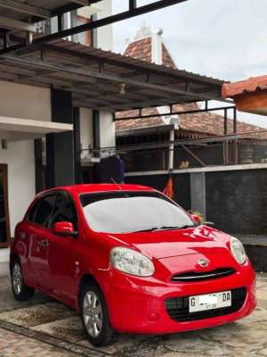 Jual bekas Nissan March 1.2L MT 2013 Mulus Kaleng Kualitas Boleh Diadu,lokasi di Sleman Kab.