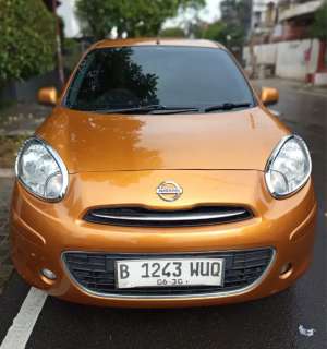 Jual bekas Nissan March 1.5 Xs Manual 2011 Oranye Istimewa Sekali Sgt Terawat,lokasi di Jakarta Barat