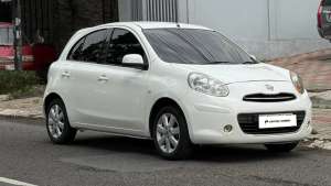 Jual bekas NISSAN MARCH 20132012 Matic Bagus Murah Kredit Bekas Surabaya Tgn1,lokasi di Sidoarjo  Kab.