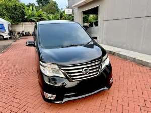 Jual bekas Nissan Serena 2.0 HWS 2018 AT phantom black,lokasi di  
