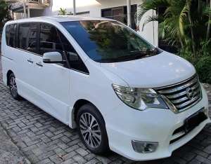 Jual bekas Nissan Serena 2017 Bensin,lokasi di Surabaya Kota