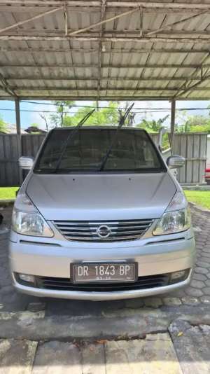 Jual bekas Nissan Serena C24 HWS 2011,lokasi di Mataram Kota