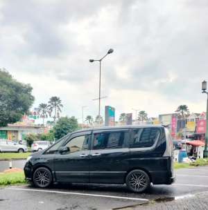 Jual bekas Nissan Serena c26,lokasi di Tangerang Kota