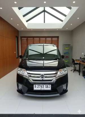 Jual bekas Nissan Serena C26 HWS AT 2013,lokasi di Cimahi Kota