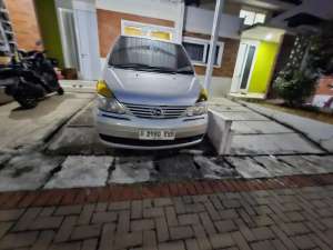 Jual bekas Nissan Serena CT 2000Cc...Rare Car 2012,lokasi di Depok Kota