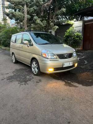 Jual bekas Nissan Serena HWS 2008 Champagne,lokasi di Jakarta Barat